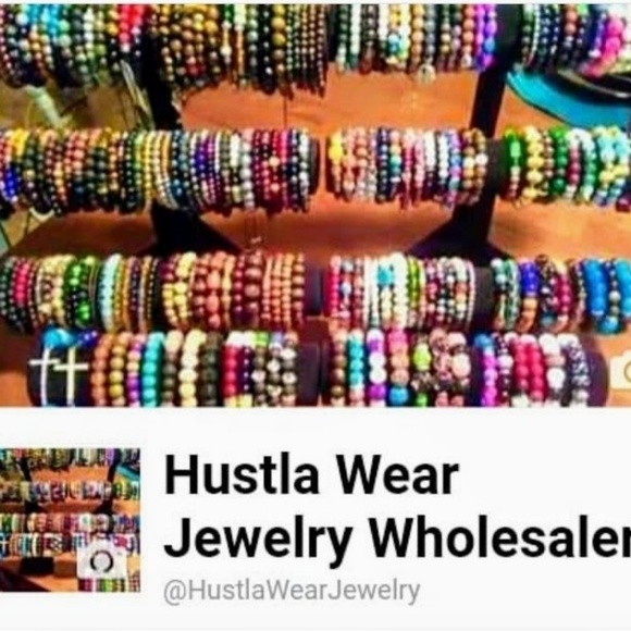 African Custom made Bracelets, Necklaces, earrings - Picture 1 of 3